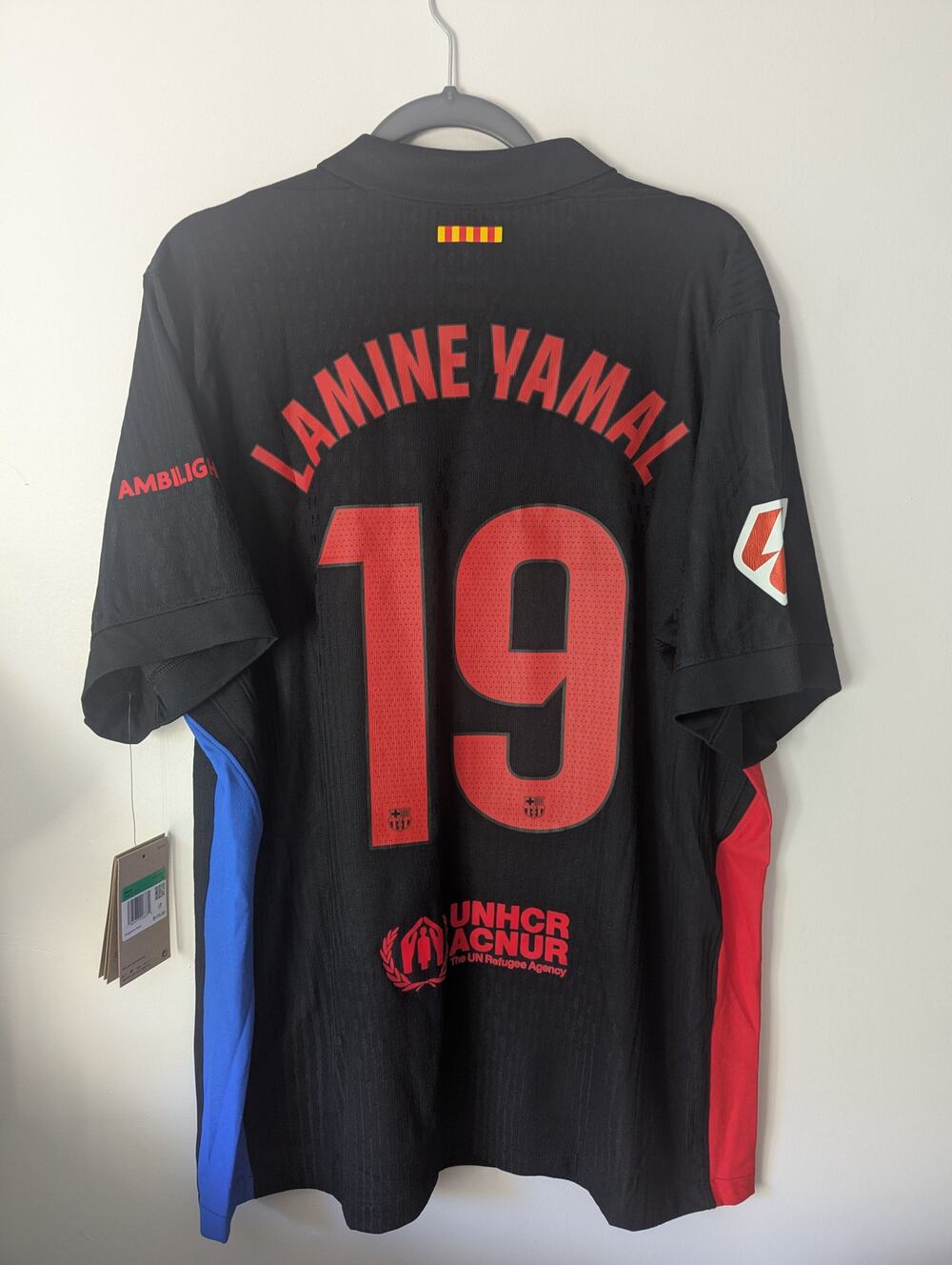 Barcelona Lamine Yamal Player Jersey XL NWT Soccer Shirt